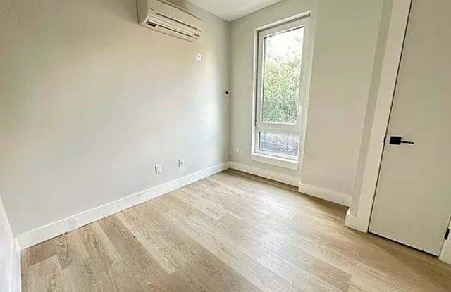 459 East 135th Street Gallery 3