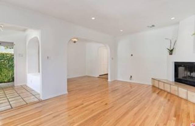 8996 Norma Place Gallery 2