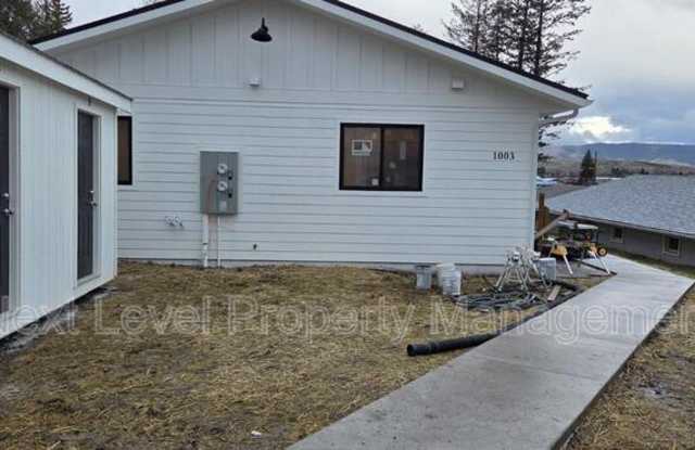 1003 5th Street East - A photos photos