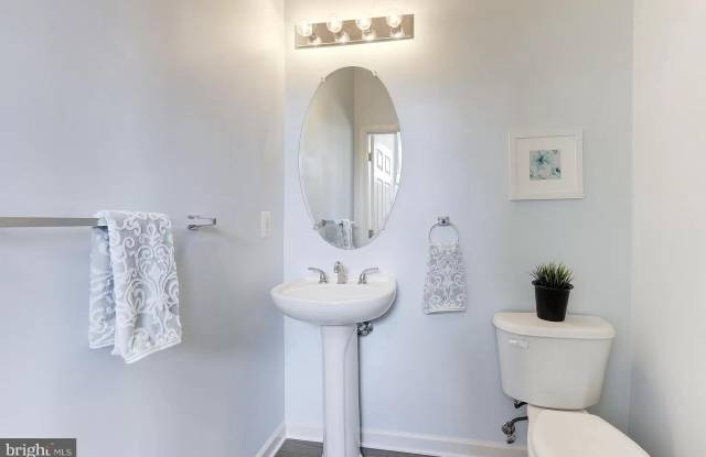 22523 AIRMONT WOODS TERRACE Gallery 4
