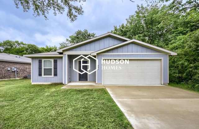 304 Outboard Drive photos photos