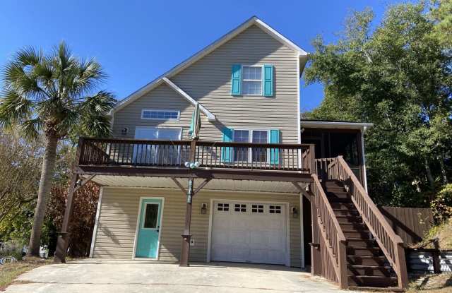 Beautiful home in Emerald Isle. - 311 Cape Lookout Loop, Emerald Isle, NC 28594