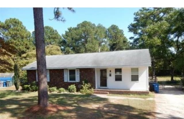 5418 Hampton Rd - 5418 Hampton Road, Fayetteville, NC 28311