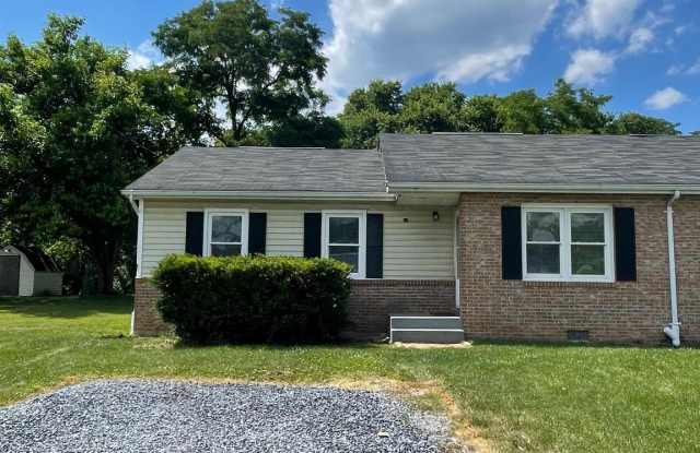 121 LONGSTREET AVE - 121 Longstreet Avenue, Frederick County, VA 22603