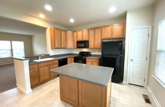 JUST REDUCED!  3 Bedroom Townhome in Waynesboro! Gallery 4