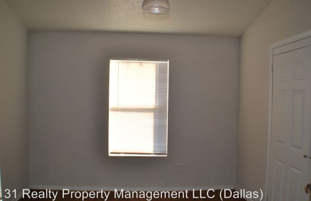 9451 Olde Towne Row Gallery 4