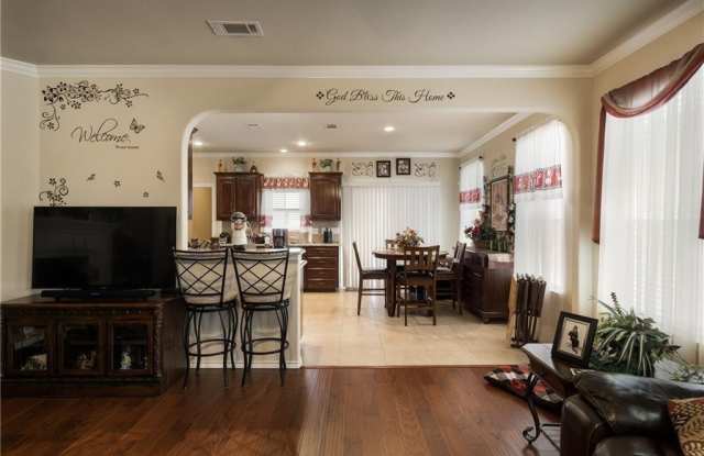 708 Middleglen Court Gallery 2