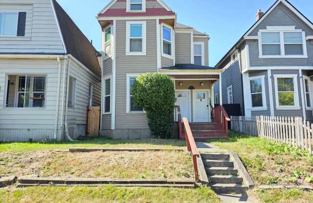 616 South Ainsworth Ave A&B photos photos