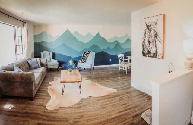 5364 S Cimarron Rd - 5364 South Cimarron Road, Littleton, CO 80123