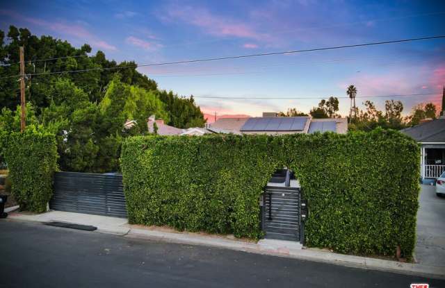5630 Gentry Ave - 5630 Gentry Avenue, Los Angeles, CA 91607