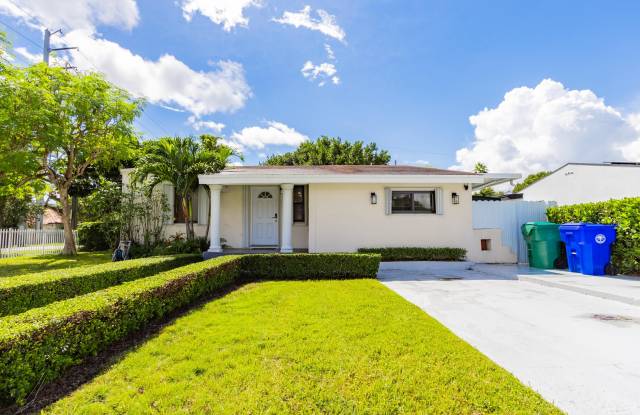 4300 SW 5TH Terrace Gallery 1