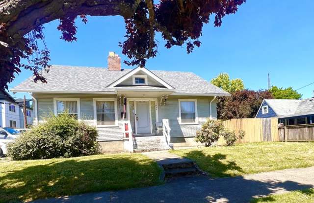 3 Bedroom House Only $2,695.00/month!! photos photos