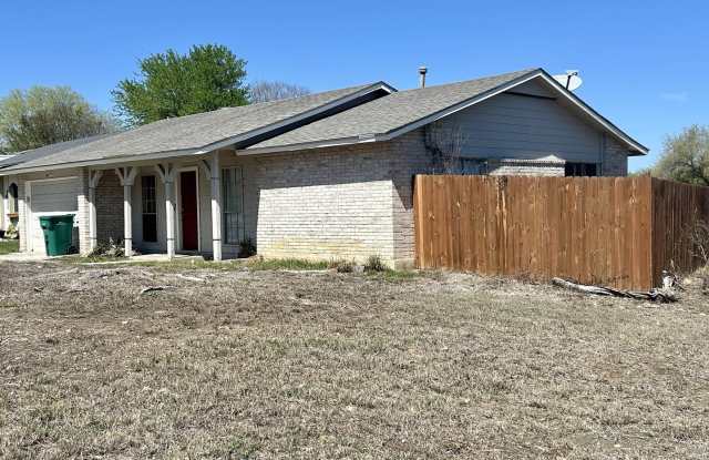 104 N Meadow photos photos