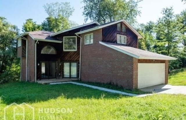 540 Lisa Drive - 540 Lisa Drive, West Mifflin, PA 15122