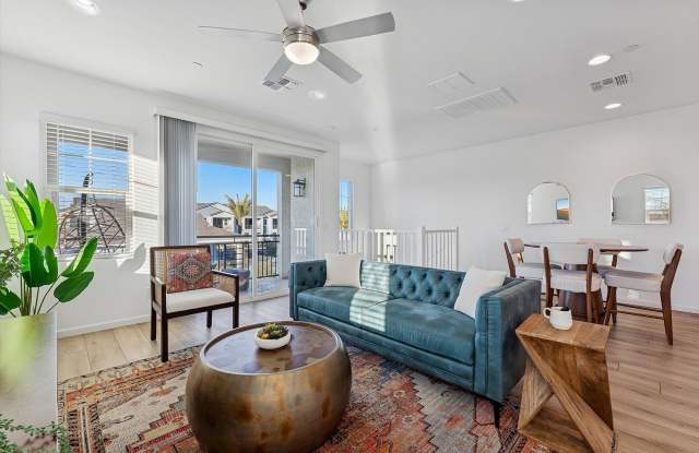 Rev3 at Encanto West Townhomes for Rent Gallery 2