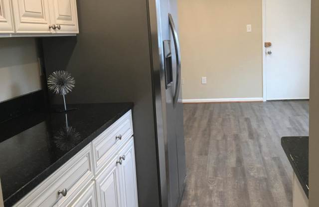 1492 ROUNDLEAF COURT Gallery 3