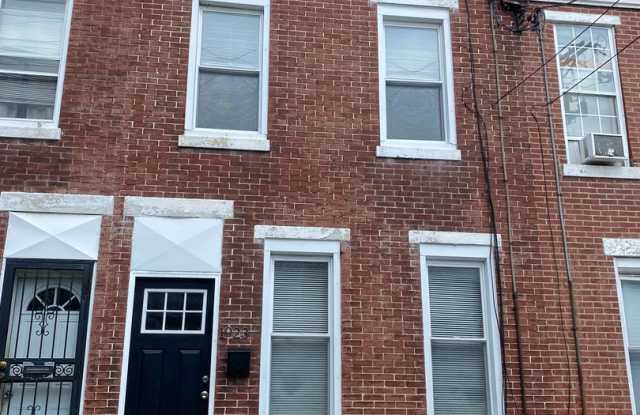 Renovated 3 bed townhome photos photos