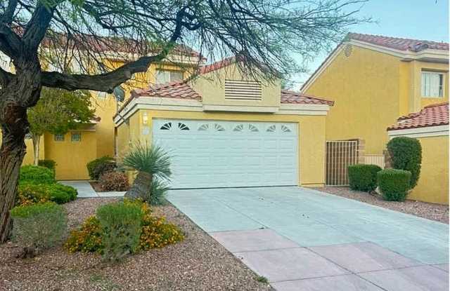 Gated Community! Beautiful 3 bedroom, 2 bath, 2 car garage townhome with Community Pool & Spa! photos photos