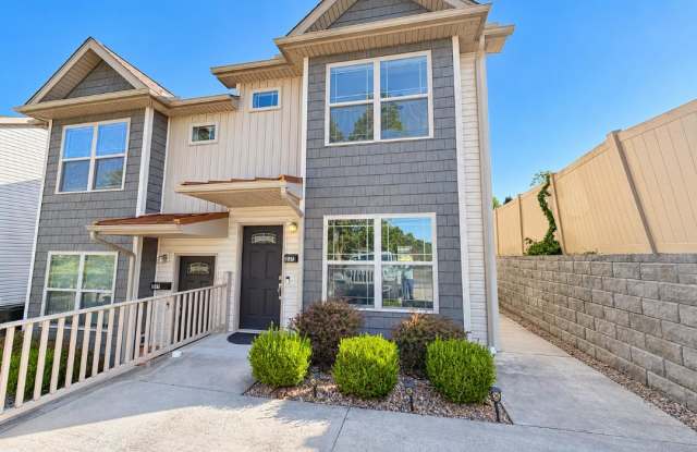 829 Riverview Lane Gallery 1