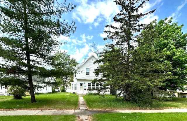 4 bedroom/ 2 bathroom - 1317 Beltrami Avenue Northwest, Bemidji, MN 56601 4 bedroom/ 2 bathroom - 1317 Beltrami Avenue Northwest, Bemidji, MN 56601