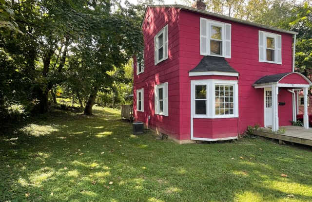 311 N Jefferson - 5Bed/2Bath - Located On-Campus! Gallery 3