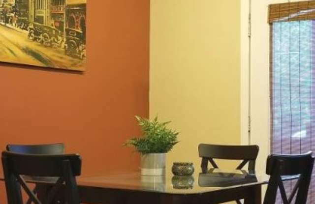 2403 Glenarm Place 105 Gallery 4