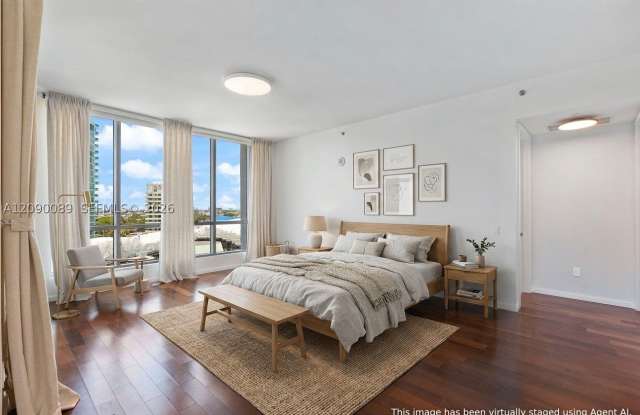 5959 Collins Ave Gallery 2