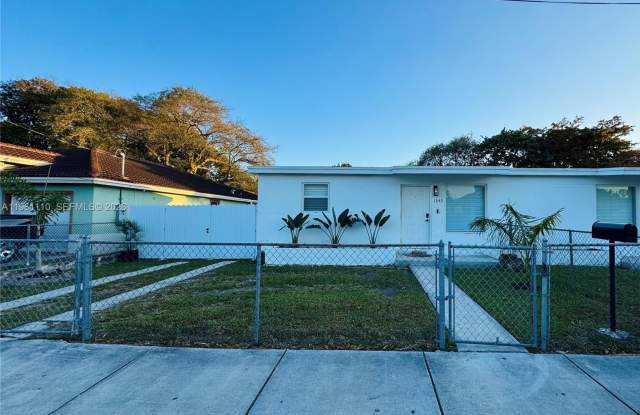 1340 NW 60th St photos photos