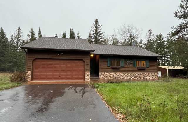 Beautiful 3 Bedroom Home In Carlton on 5 Acres! photos photos