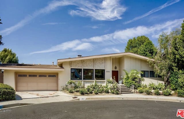 11591 DUQUE Drive - 11591 Duque Drive, Los Angeles, CA 91604
