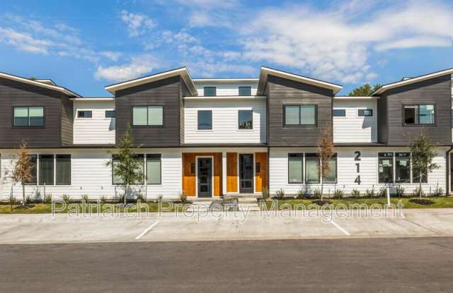 214 Lynn Drive - 303 photos photos