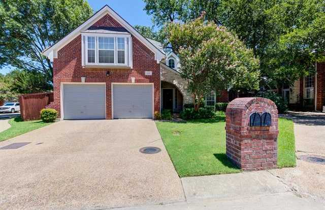 2622 Lakeforest Court Gallery 2