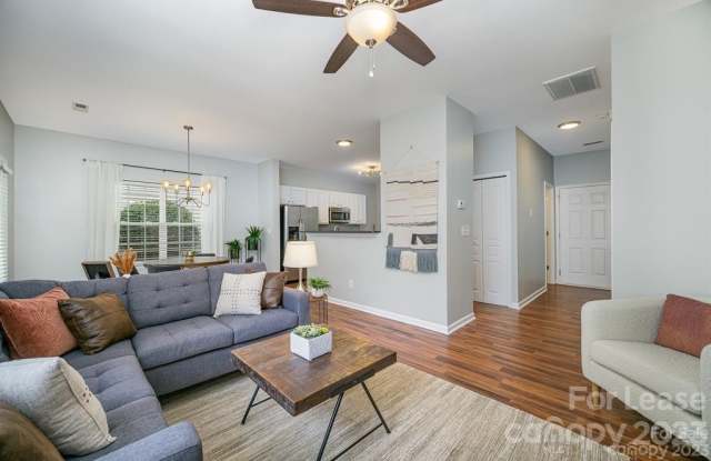 9156 Glenashley Drive Gallery 2
