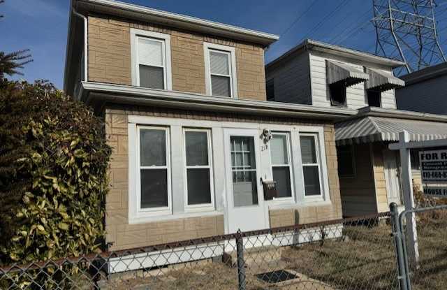 217 Center St photos photos