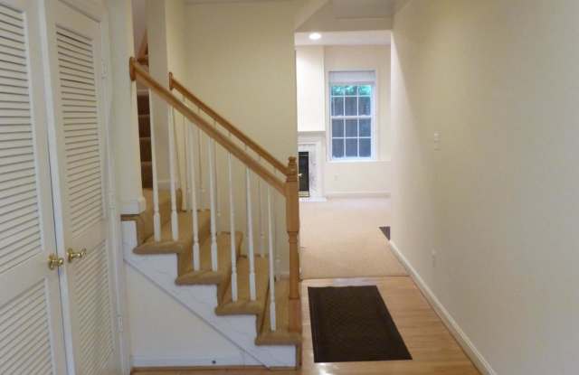 2828 SAINT CROIX DRIVE Gallery 4
