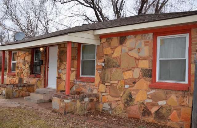 4101 SE 11th Street photos photos