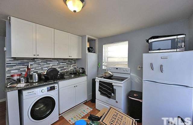 Private home near Franklin street photos photos