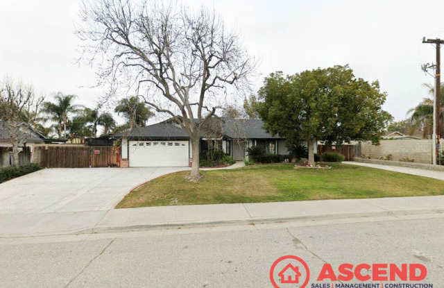 3 Bedroom | 2 Bathroom House — Bakersfield - 11100 Meacham Road, Greenacres, CA 93312