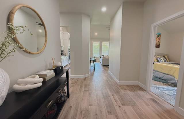 Immaculate Home in Deer Creek Park! Gallery 3