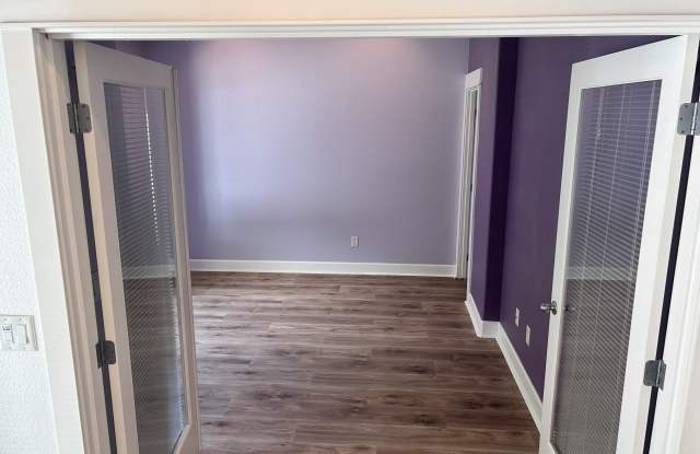 351 Northwest Meadows Drive Gallery 4