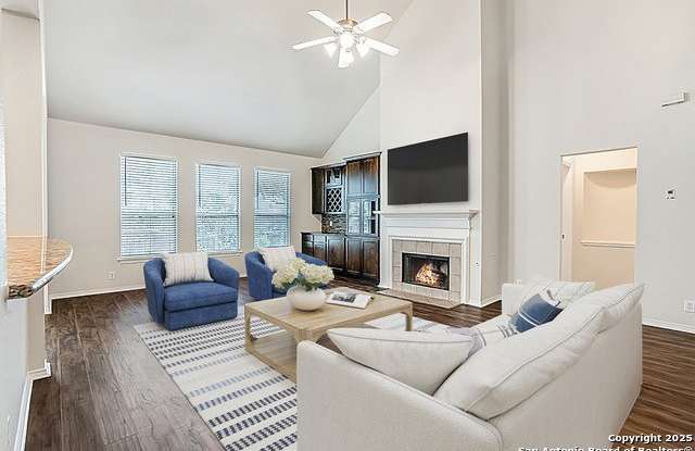 526 PARKMONT CT Gallery 4