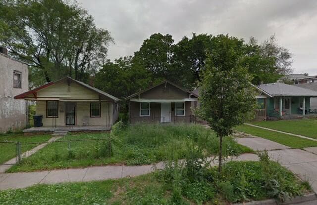 4142 Flora Ave - 4142 Flora Avenue, Kansas City, MO 64110
