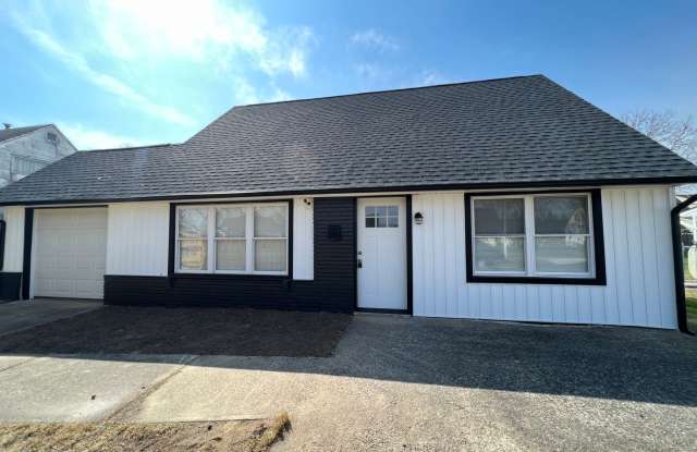 Renovated 4 bed 2 bath single home in levittown pa photos photos