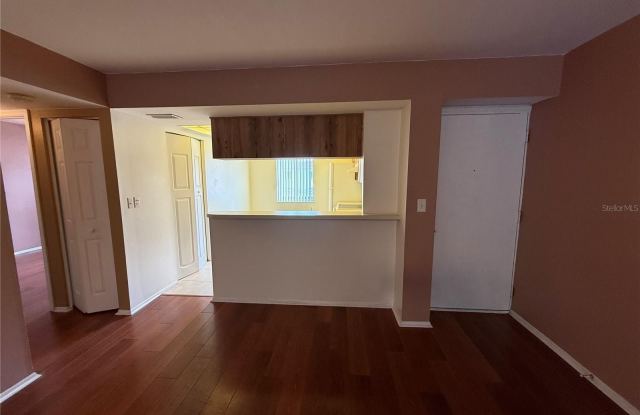 208 CYPRESS Court Gallery 3