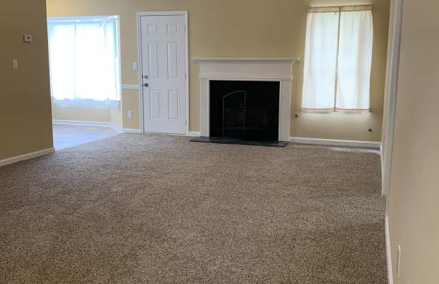 1027 Maple Leaf Rdg Gallery 2
