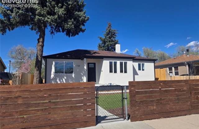 738 E Fountain Boulevard photos photos