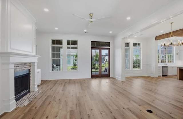 Home for lease in Greywood Gallery 3