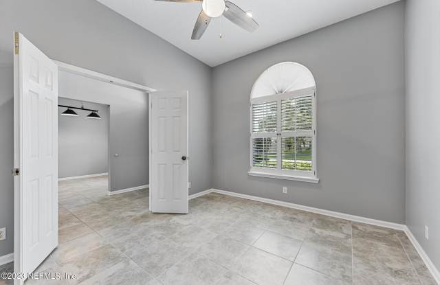 13021 CHETS CREEK Drive S Gallery 4