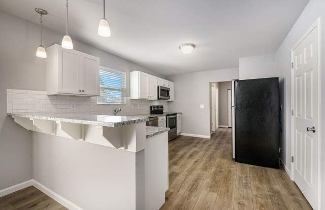 1 Month FREE Rent! Applied to Your First Full Month. Terms & Conditions Apply. Gallery 3