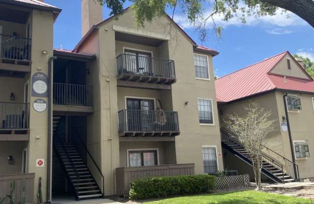 1 bedroom 1 bath Altamonte Springs - 246 Afton Square, Altamonte Springs, FL 32714